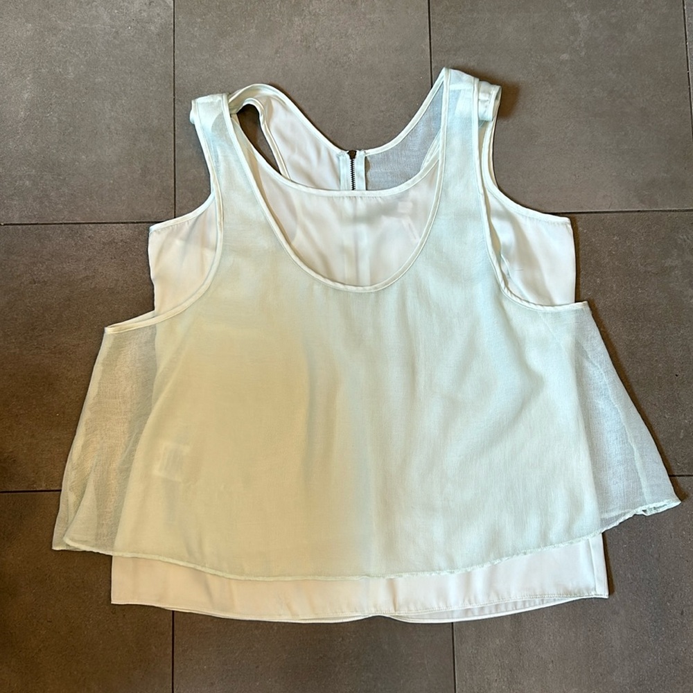 BCBGeneration Double Layer Razor Back Tank Top/ Blouse - Picture 2 of 12